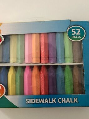 52-Piece Sidewalk Chalk Set - Assorted Pastel Colors